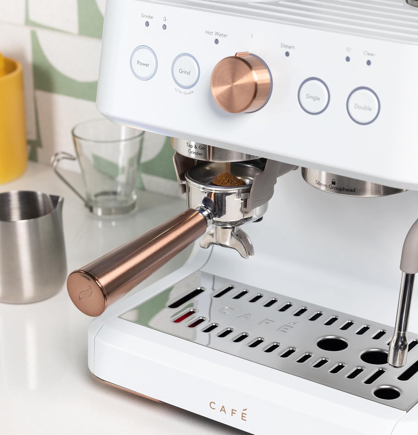 Interpretation of Café Bellissimo Semi Automatic Espresso Machine + Milk Frother | WiFi Connected, Smart Home Kitchen Essentials | Matte White